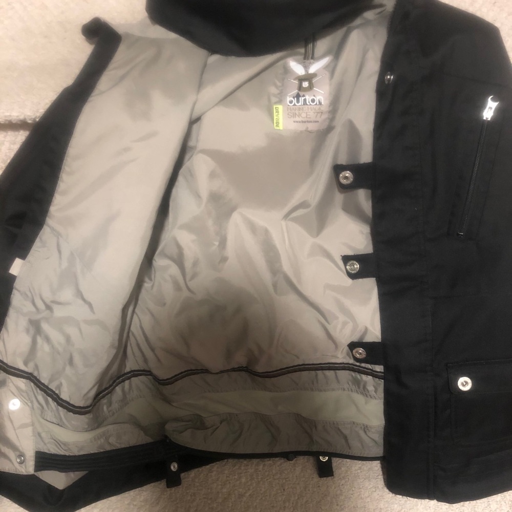 Burton winter jacket - Picture 12 of 15